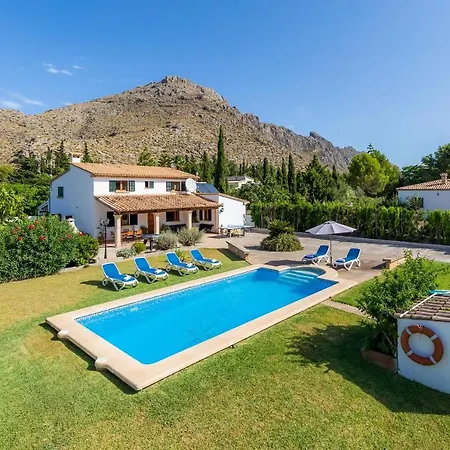 Joanaina Villa *